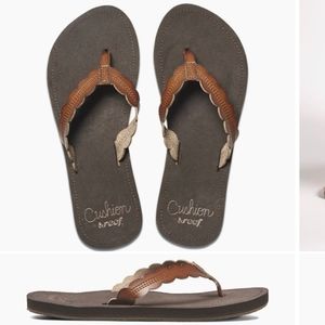 Reef Women's Brown and Tan Scalloped Leather Flip Flop Sandals
